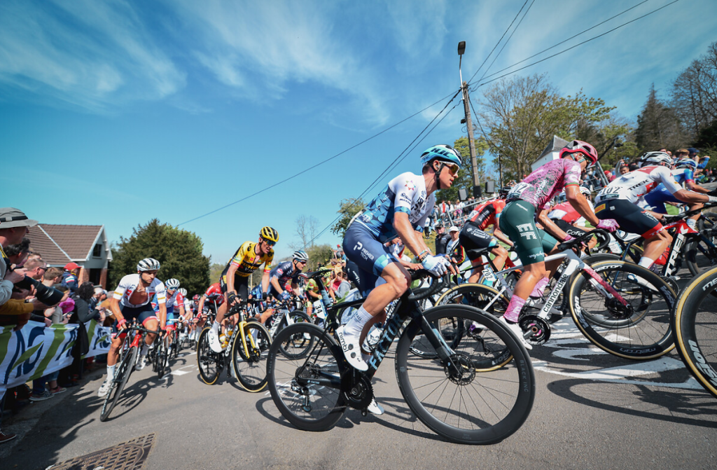 Sur quelle cha&icirc;ne TV regarder en direct la Fl&egrave;che Wallonne 2023 ?