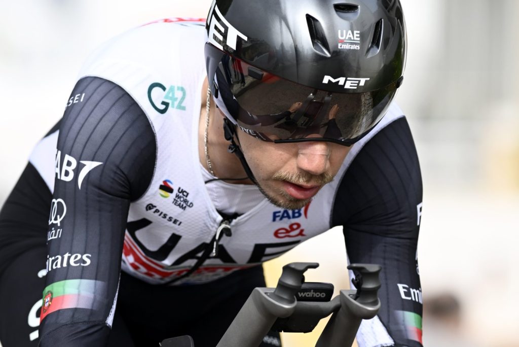 Ivo Oliveira remporte le prologue des Boucles de la Mayenne