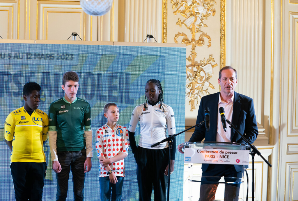 Lors de la pr&eacute;sentation de Paris-Nice 2023 en janvier, Christina Prudhomme avait lev&eacute; le voile sur les maillots distinctif. Photo : A.S.O./Pierre Froger