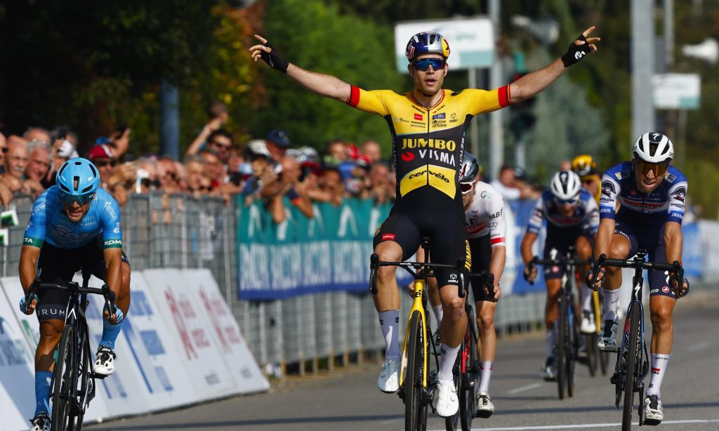Wout van Aert en petit comit&eacute; sur la Coppa Bernocchi