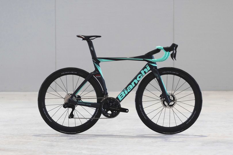 Ark&eacute;a-Samsic sur des v&eacute;los Bianchi en 2023