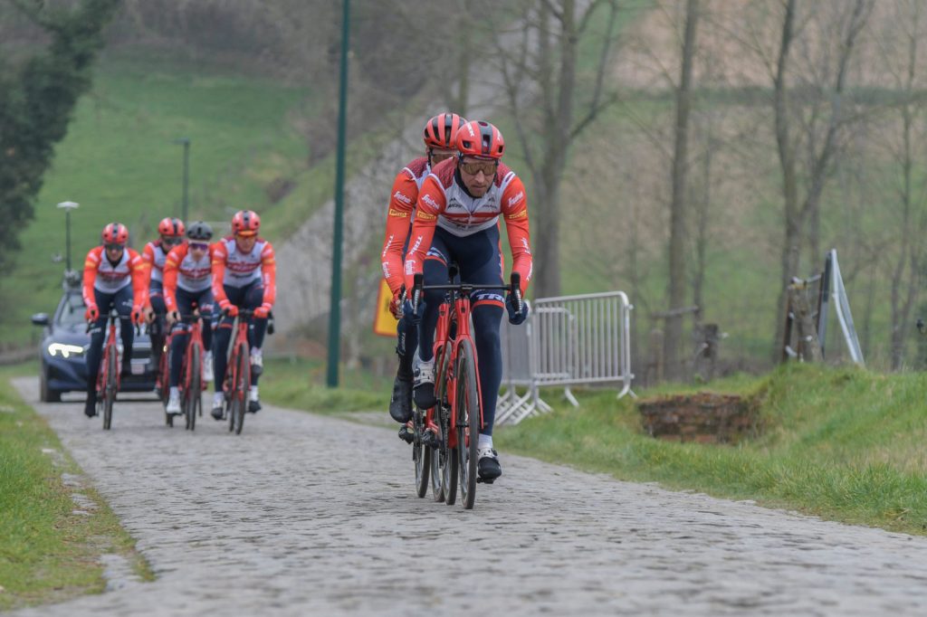 Bauke Mollema sur son premier Omloop Het Nieuwsblad &agrave; 36 ans