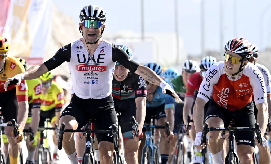 Diego Ulissi devant Axel Zingle &agrave; Yitti Hills au Tour d&rsquo;Oman