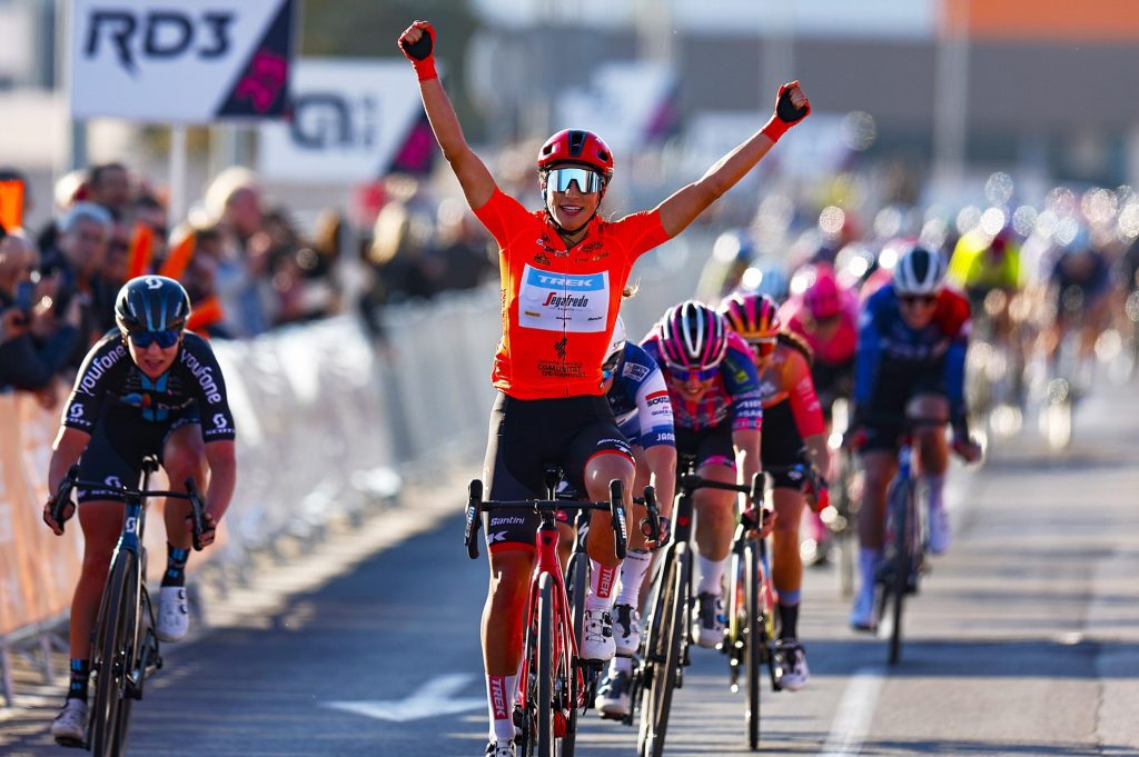 Elisa Balsamo continue sur sa lanc&eacute;e &agrave; la Setmana Ciclista Valenciana