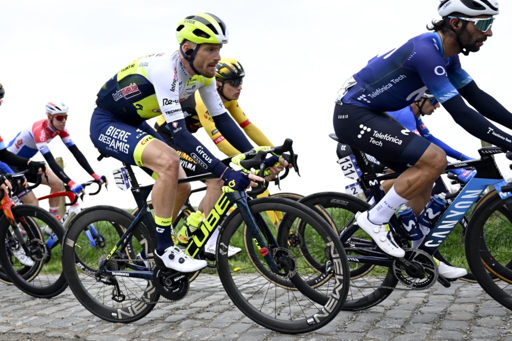 Adrien Petit, de nouveau &agrave; l&rsquo;arr&ecirc;t, manque le Tour des Flandres et Paris-Roubaix