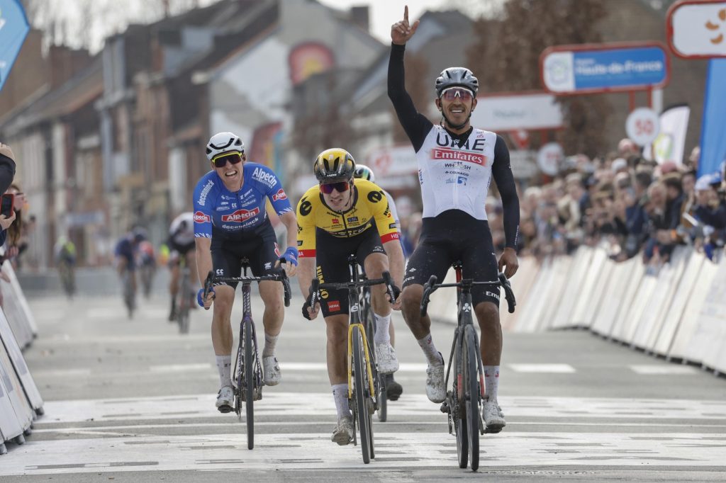 Juan Sebastian Molano domine les pav&eacute;s du Grand Prix de Denain