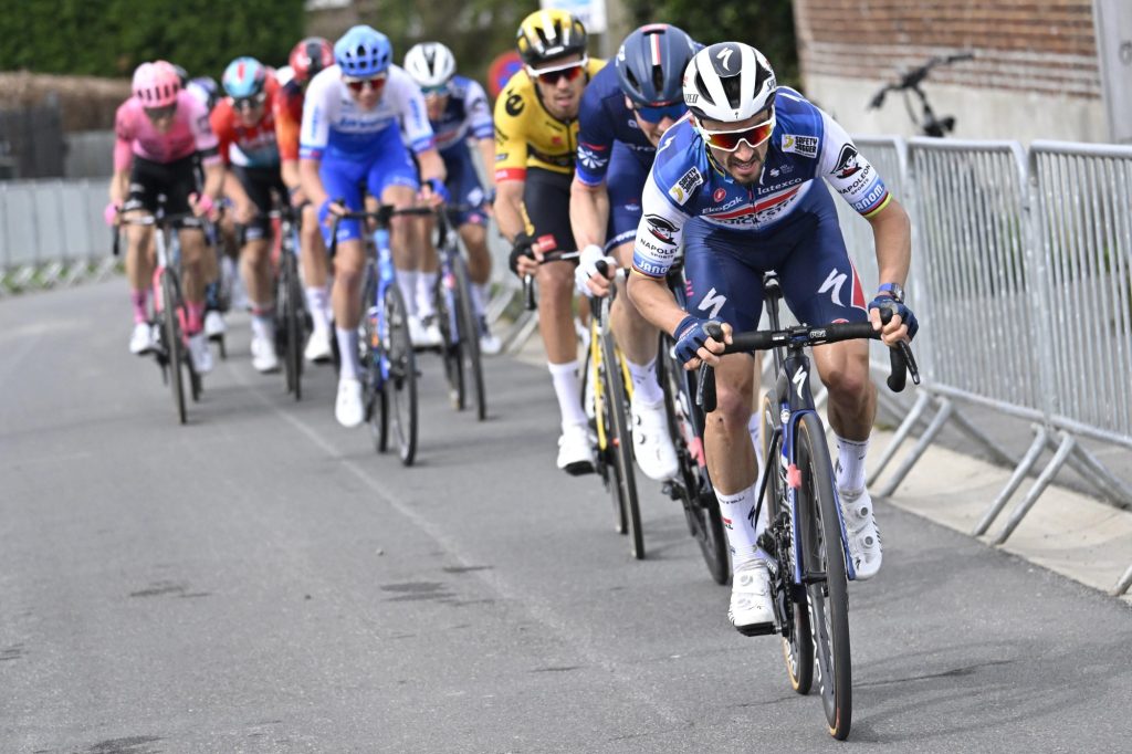Julian Alaphilippe s&rsquo;inflige deux heures d&rsquo;entra&icirc;nement apr&egrave;s A Travers la Flandre