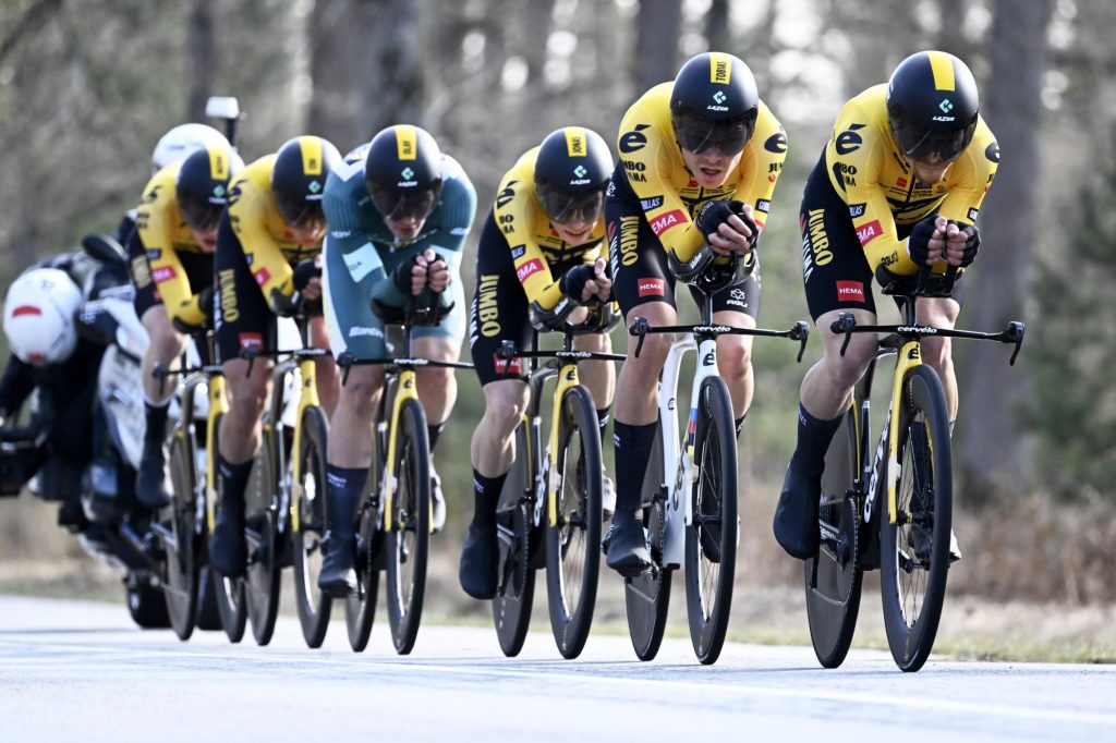 Jumbo-Visma remporte le chrono par &eacute;quipe de Paris-Nice