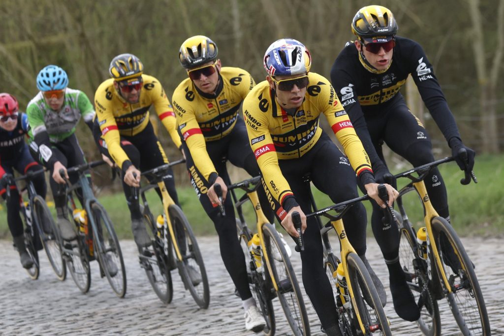 Jumbo-Visma sans Dylan van Baarle au Tour des Flandres