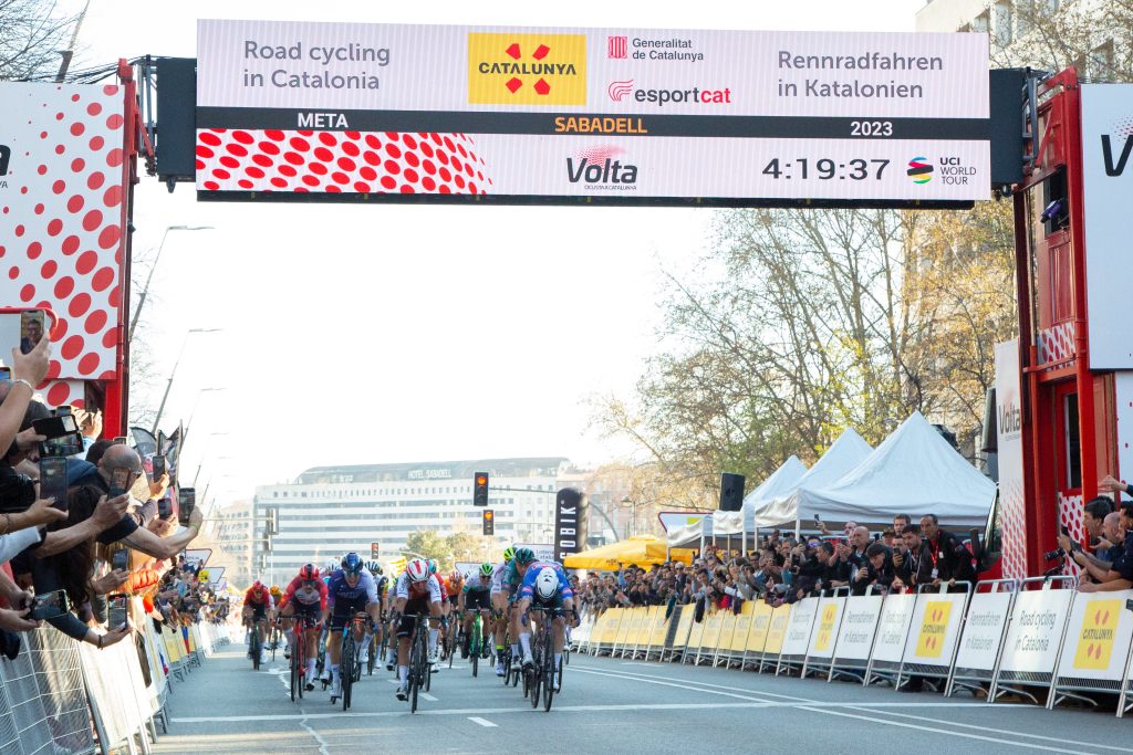 Kaden Groves devant Bryan Coquard sur la 4e &eacute;tape du Tour de Catalogne