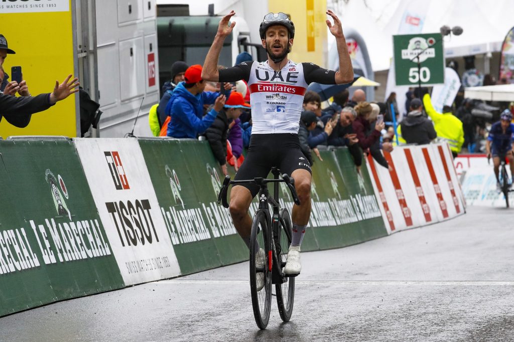 Adam Yates gagne &agrave; Thyon 2000 devant Thibaut Pinot au Tour de Romandie
