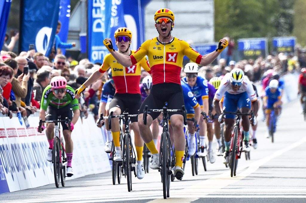Erlend Blikra pour un doubl&eacute; Uno-X sur le R&eacute;gion Pays de la Loire Tour