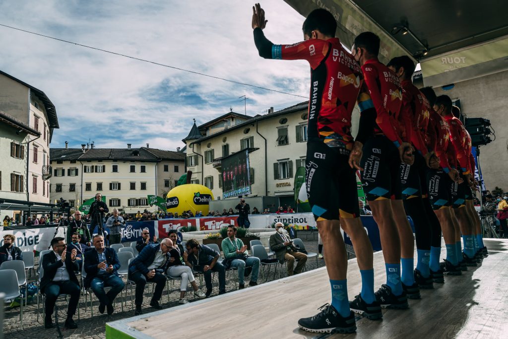 La liste des coureurs engag&eacute;s et les favoris du Tour des Alpes 2023