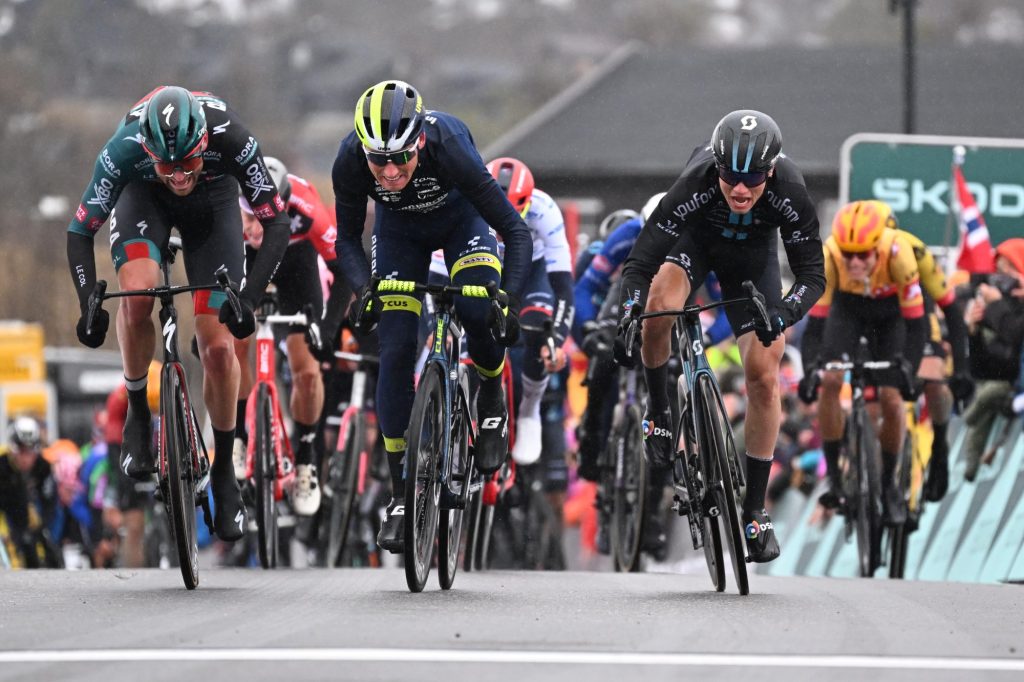 Mike Teunissen gagne la premi&egrave;re &eacute;tape du Tour de Norv&egrave;ge au sprint