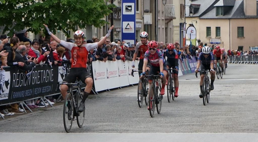 Valentine Fortin remporte la 2e &eacute;tape du Bretagne Ladies Tour