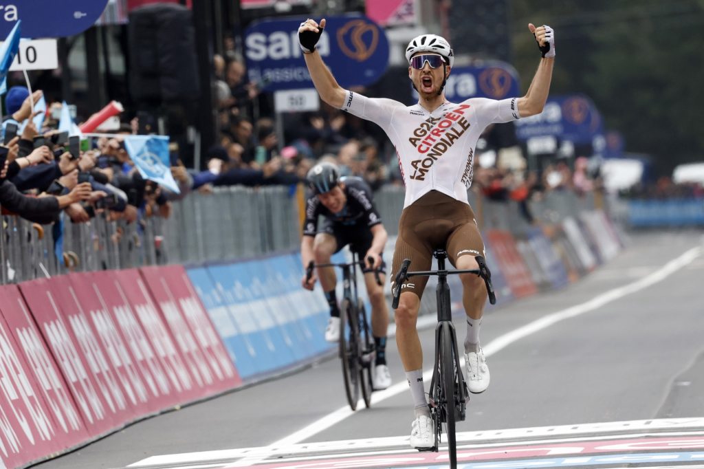 Aur&eacute;lien Paret-Peintre s&rsquo;offre la 4e &eacute;tape du Giro 2023, Leknessund en rose