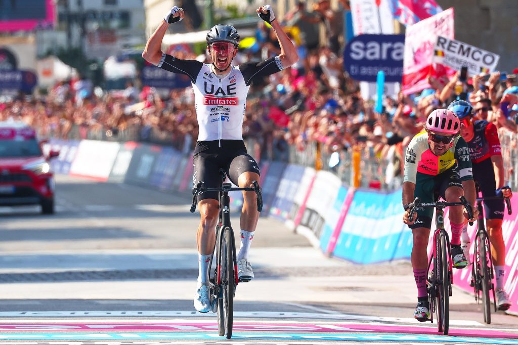 Brandon McNulty s&rsquo;impose apr&egrave;s un final de folie sur la 15e &eacute;tape du Giro 2023