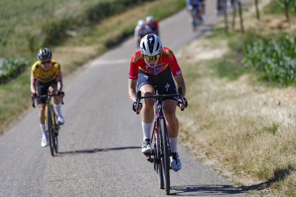 Demi Vollering s&rsquo;impose en solitaire aux championnats des Pays-Bas