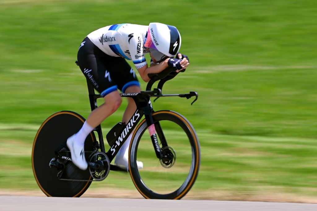 Marlen Reusser a devanc&eacute; Demi Vollering de huit secondes sur le contre-la-montre du Tour de Suisse. Photo : @GettySport / @UCI_WWT