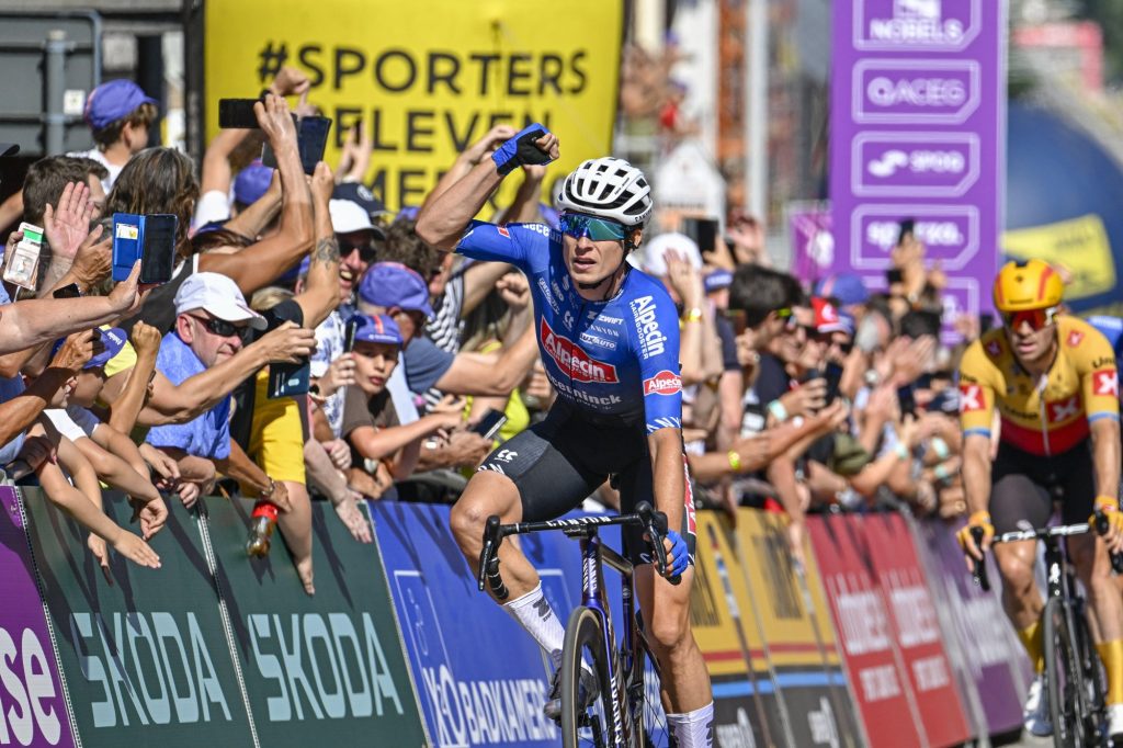 Jasper Philipsen conclut sur la folle 1e &eacute;tape du Tour de Belgique