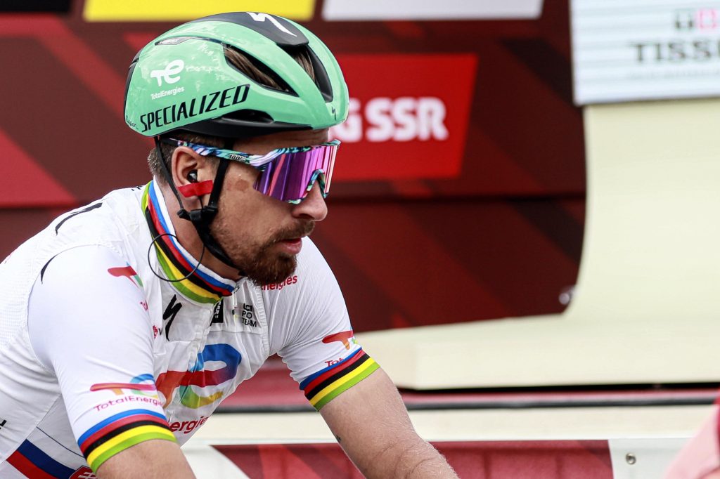 Le Team TotalEnergies avec sa star Peter Sagan sur le Tour de France