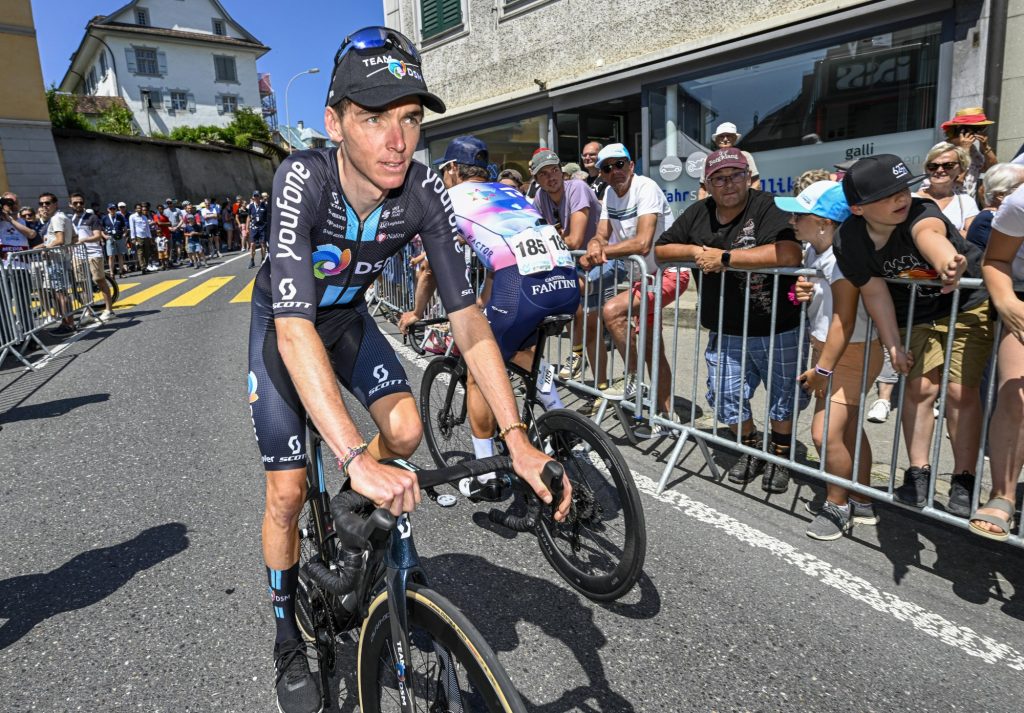 DSM avec Romain Bardet et Sam Welsford sur le Tour de France
