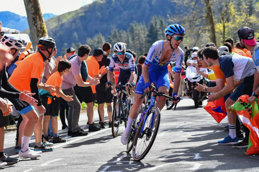 Jayco AlUla autour de Dylan Groenewegen et Simon Yates sur le Tour de France