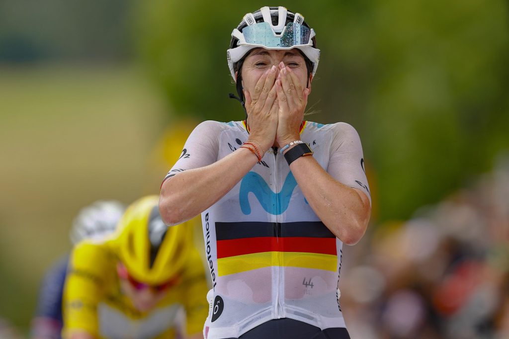 Liane Lippert l&rsquo;emporte en costaud &agrave; Mauriac sur le Tour de France Femmes