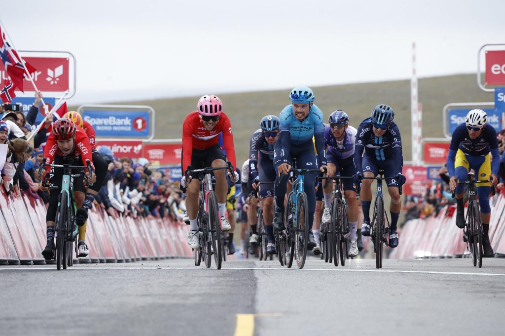 Cl&eacute;ment Champoussin l&egrave;ve les bras sur l&rsquo;Arctic Race of Norway, Stephen Williams couronn&eacute;