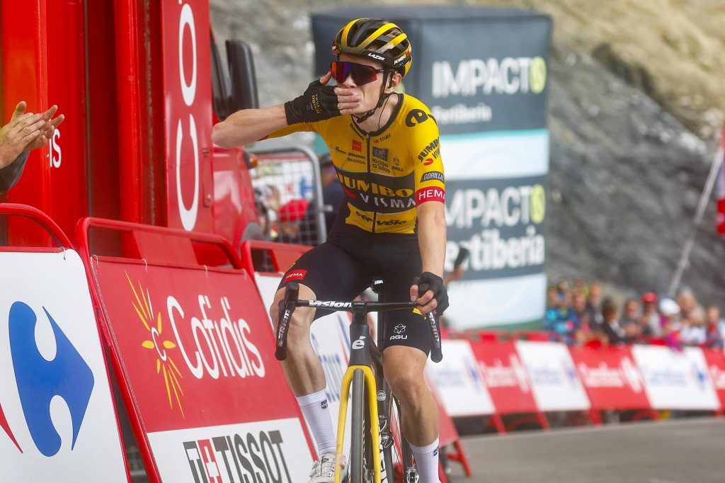 Jonas Vingegaard et Jumbo-Visma frappent au Tourmalet sur La Vuelta