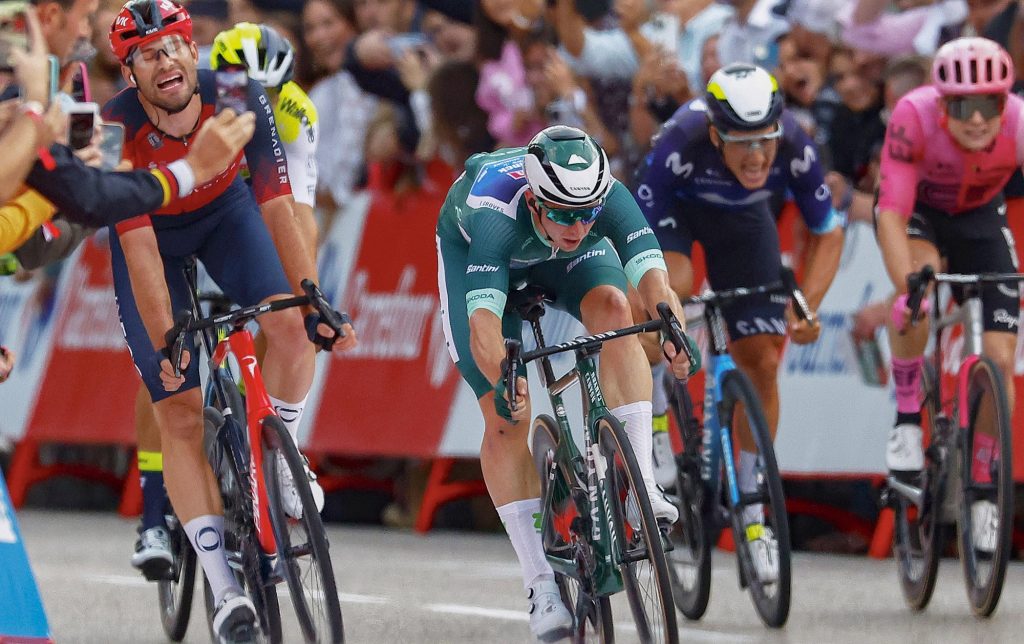 Kaden Groves au panache, Sepp Kuss sacr&eacute; sur La Vuelta