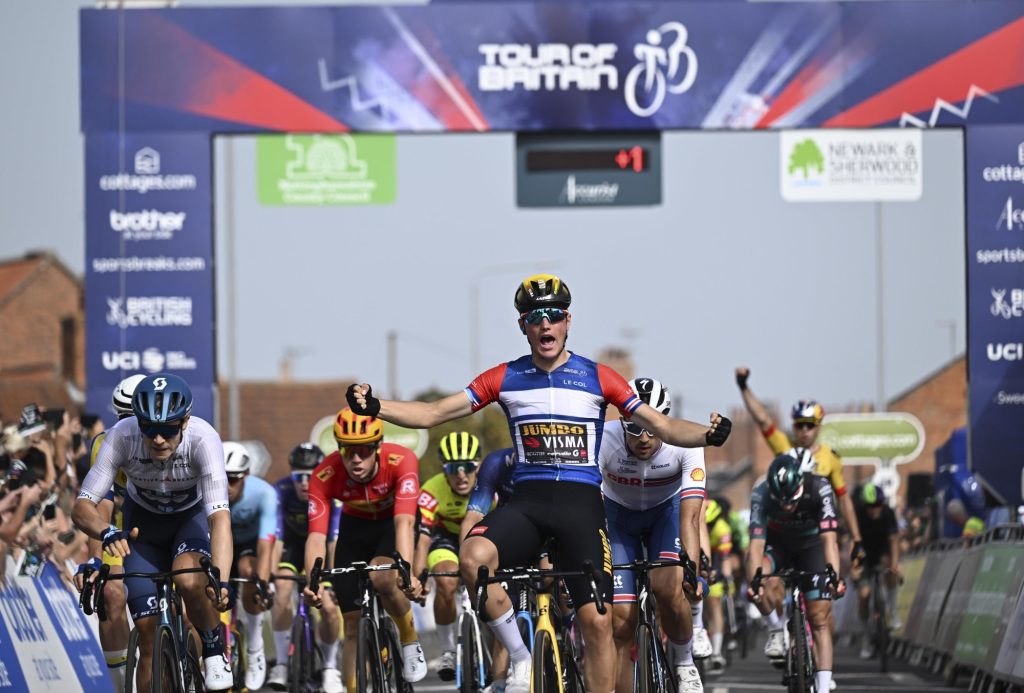 Olav Kooij imbattable sur le Tour de Grande-Bretagne