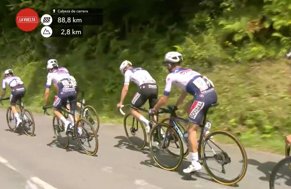 Remco Evenepoel en d&eacute;faillance sur la 13e &eacute;tape de la Vuelta 2023