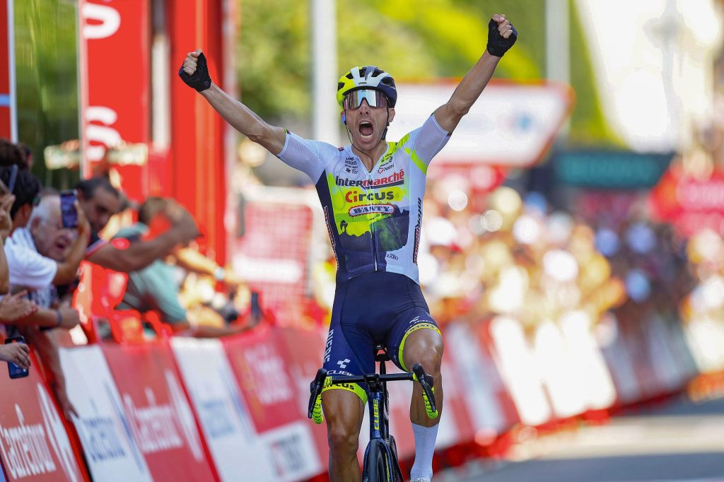 Rui Costa gagne &agrave; l&rsquo;exp&eacute;rience la 15e &eacute;tape de la Vuelta