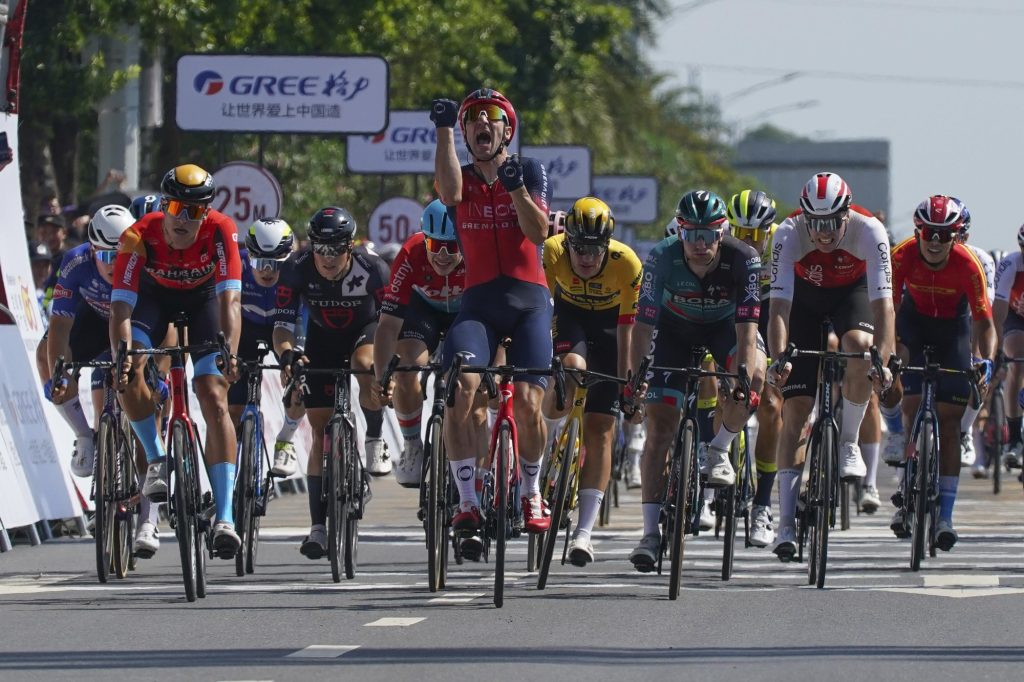 Elia Viviani retrouve la victoire en World Tour au Tour du Guangxi