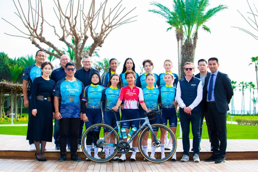 Astana Qazaqstan lance son &eacute;quipe f&eacute;minine : Astana Dewi