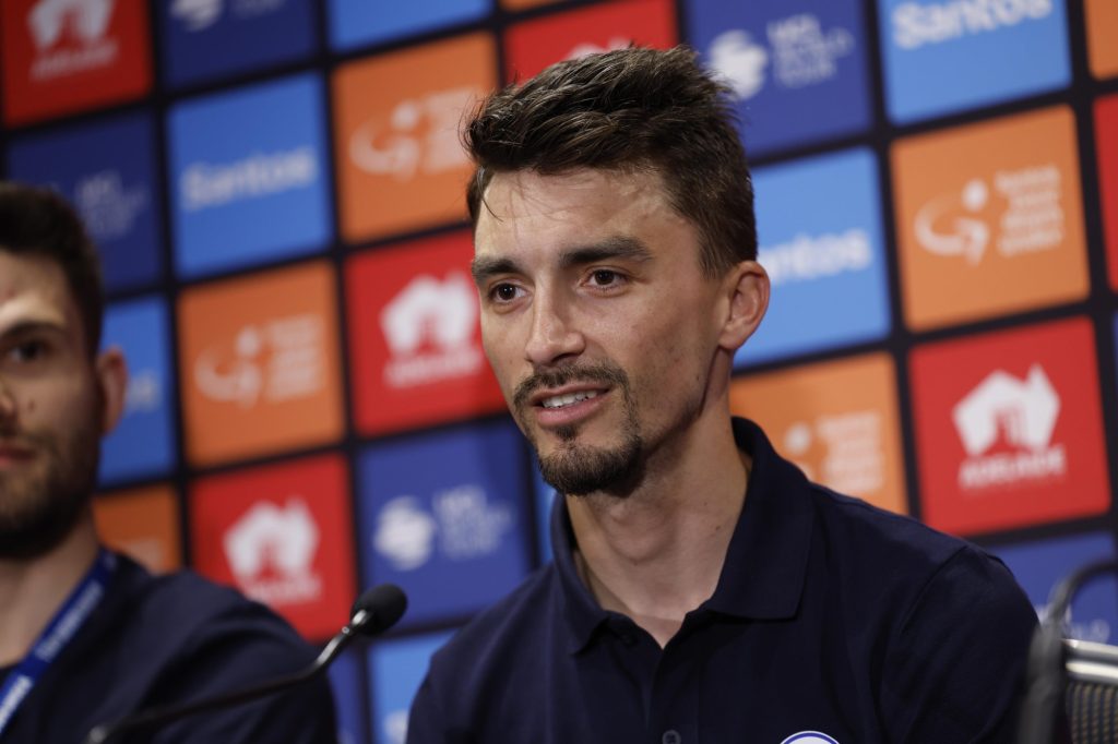 Julian Alaphilippe : &laquo;&nbsp;Continuer &agrave; faire du v&eacute;lo, je ne sais pas&nbsp;&raquo;