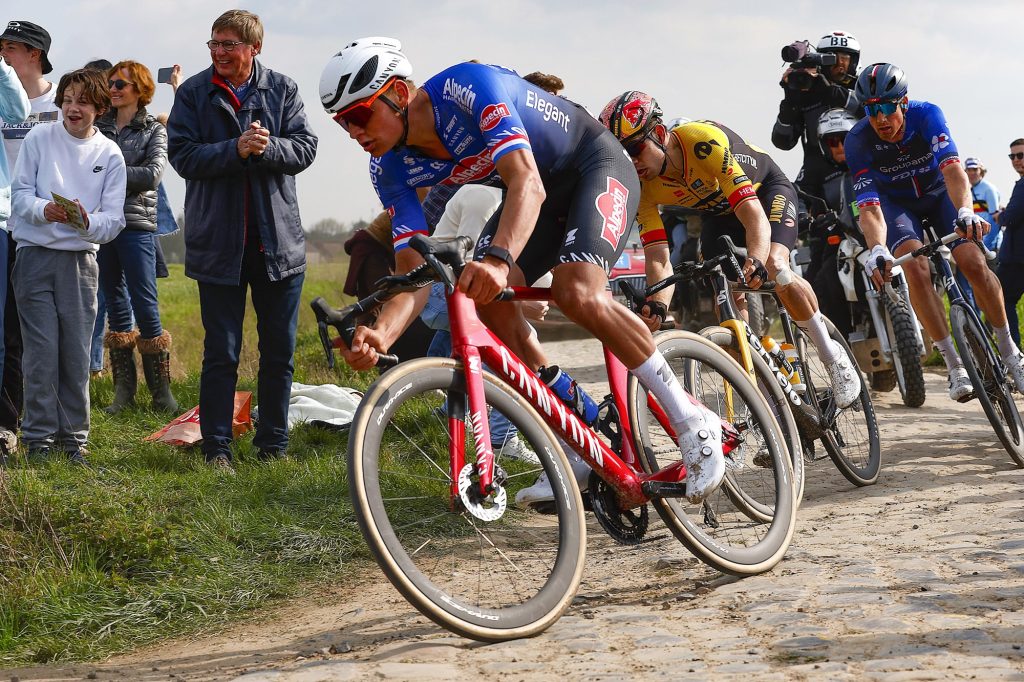 Paris-Roubaix 2024 d&eacute;voile le nom des &eacute;quipes invit&eacute;es
