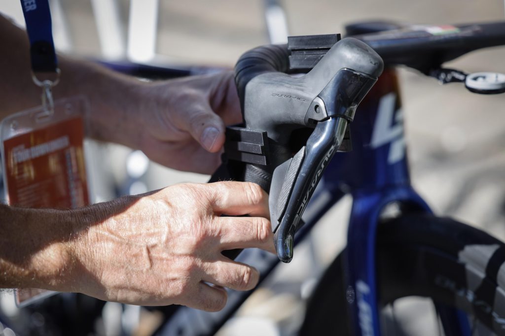 L&rsquo;UCI contr&ocirc;le l&rsquo;inclinaison des cocottes au Tour Down Under