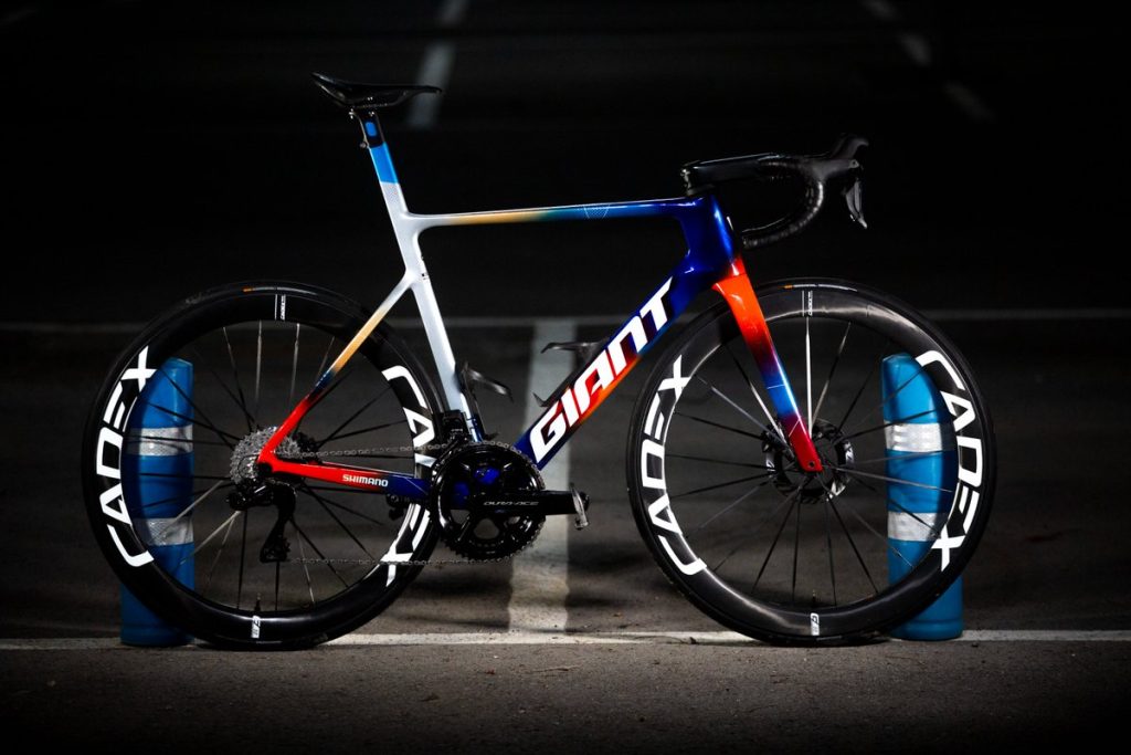 Jayco AlUla d&eacute;voile son v&eacute;lo pour la saison 2024