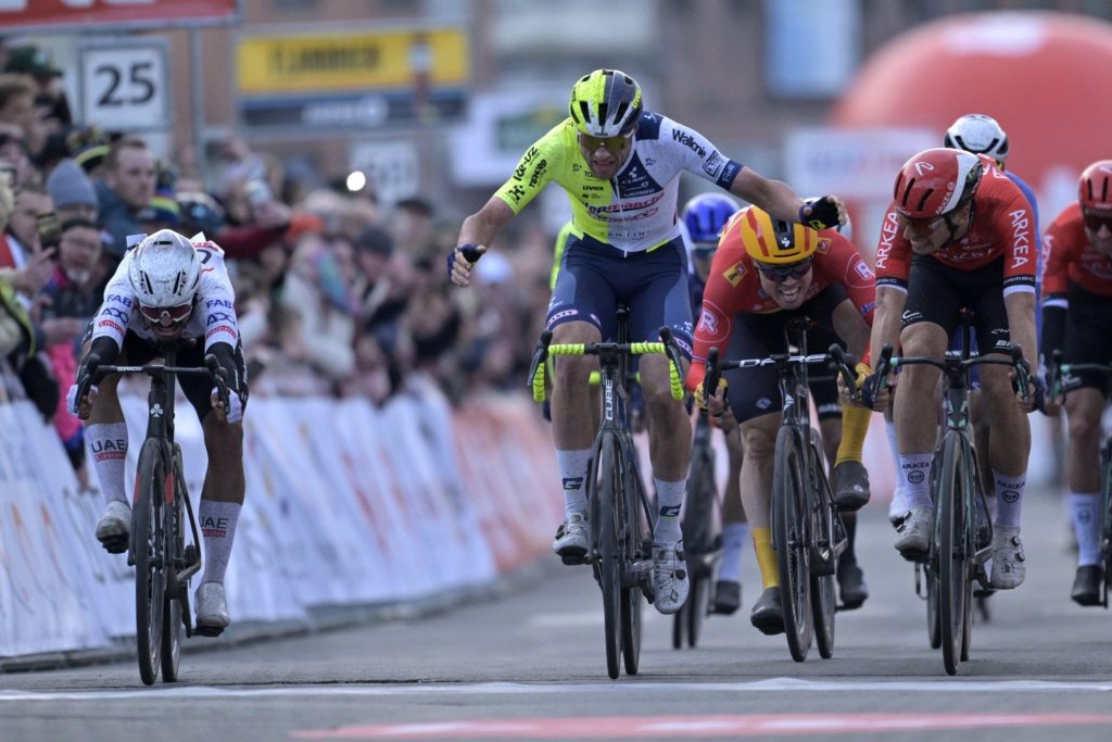 Laurenz Rex s&rsquo;impose de justesse sur Le Samyn 2024