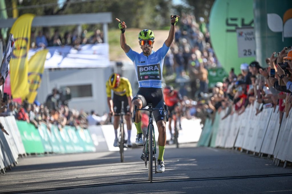 Daniel Felipe Martinez double, Remco Evenepoel sacr&eacute; sur le Tour d&rsquo;Algarve 2024