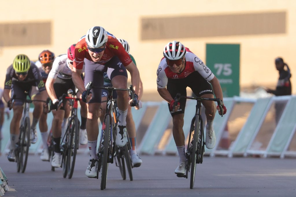 Tim Merlier double la mise sur l&rsquo;AlUla Tour : &laquo;&nbsp;Une fin difficile&nbsp;&raquo;