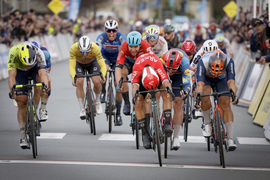 Luca Mozzato remporte la Bredene Koksijde Classic 2024