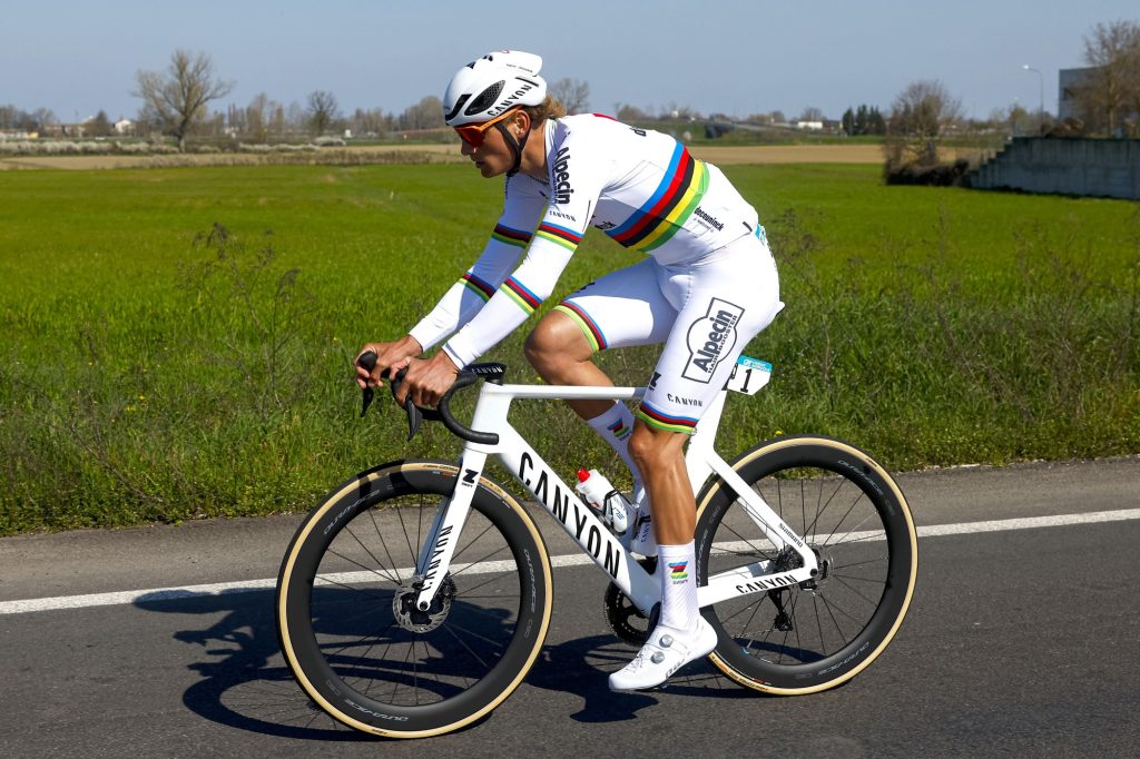 Mathieu van der Poel prolonge chez Alpecin-Deceuninck
