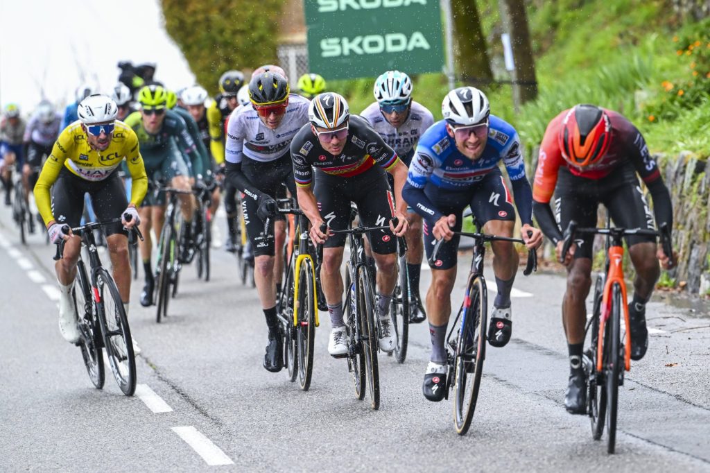 🔴 La 8e &eacute;tape de Paris-Nice 2024 en direct et en int&eacute;gralit&eacute; d&egrave;s 12h05