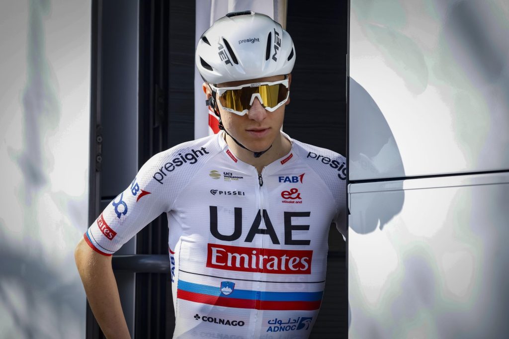 Tadej Pogacar et sa garde rapproch&eacute;e pour Milan-Sanremo 2024
