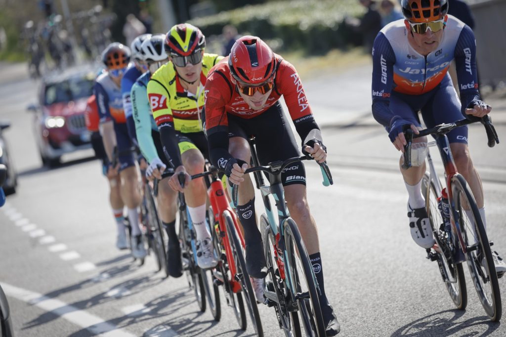 DIRECT : L&rsquo;&eacute;chapp&eacute;e du Tour des Flandres 2024 &agrave; l&rsquo;arr&ecirc;t