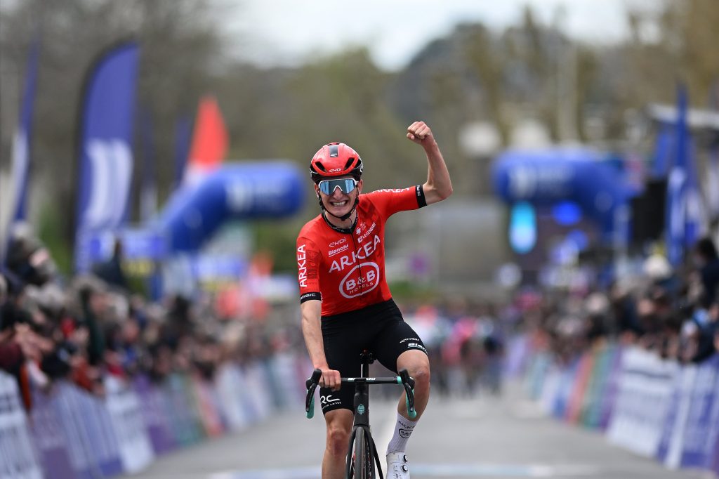 Ewen Costiou s&rsquo;offre la 2e &eacute;tape du R&eacute;gion Pays de la Loire Tour 2024