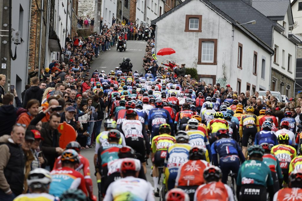 Comment regarder Li&egrave;ge-Bastogne-Li&egrave;ge 2024 en direct &agrave; la t&eacute;l&eacute; ?